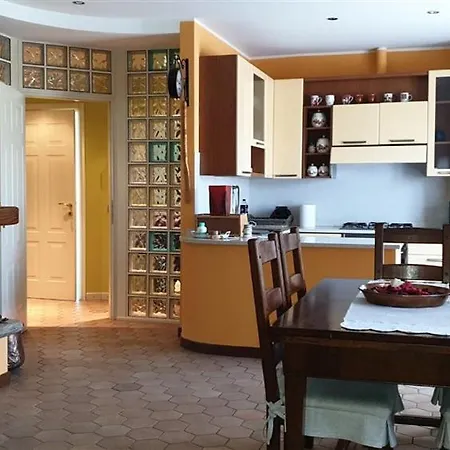 Lago Maggiore Apartment *